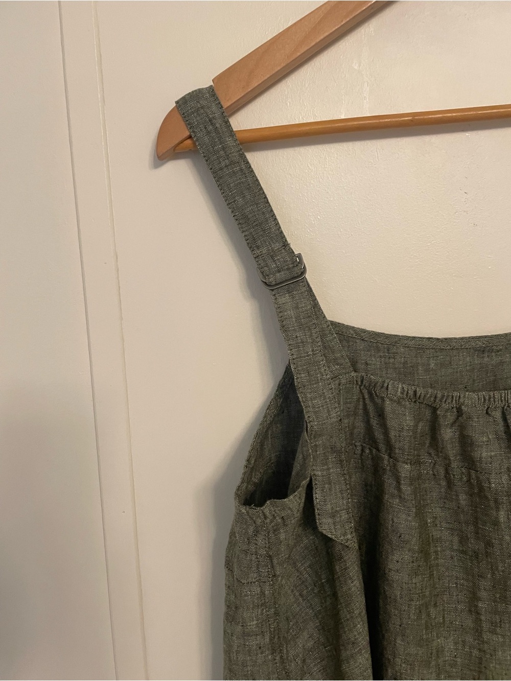 Athleta Voyager Olive Green  Square-Neck Linen Tank Adj. Straps Size L Gorpcore - Picture 5 of 9